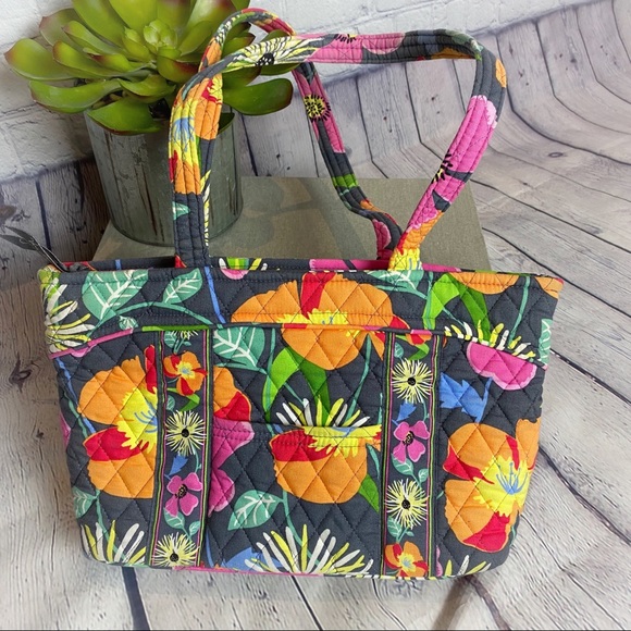 Vera Bradley Handbags - Vera Bradley Shoulder Bag